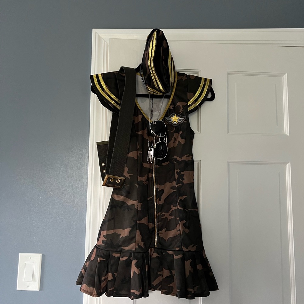Sexy Fighter Pilot Costume! Size Medium